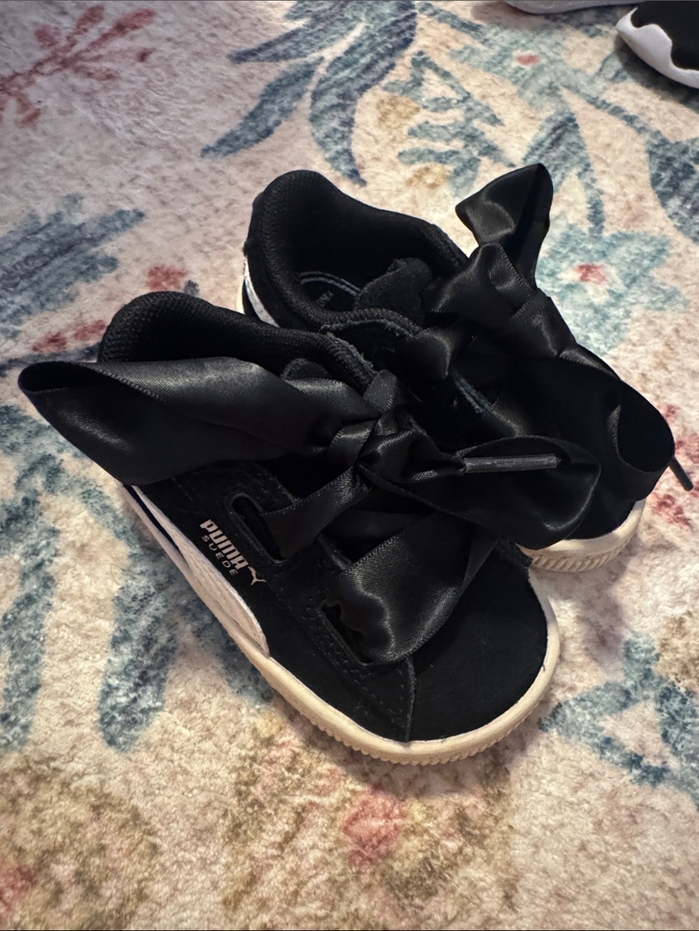 Puma Kids Black Satin Bow Sneakers with White Sole size 4